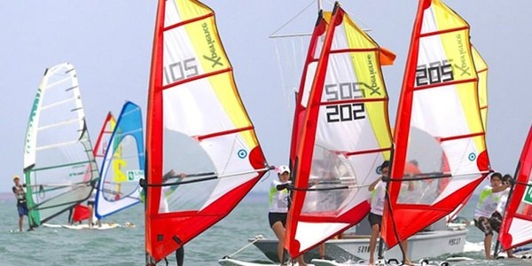 会计金融专业全指南：英迪大学特色课程与就业机会